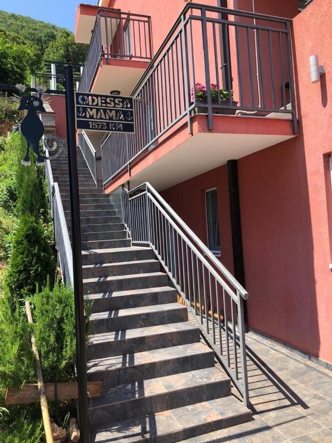 Odessa Mama Apartment Bijela Exterior photo